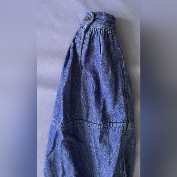 Old Navy Ruffle Collar Medium Wash Denim Shirt - Picture 4 of 6